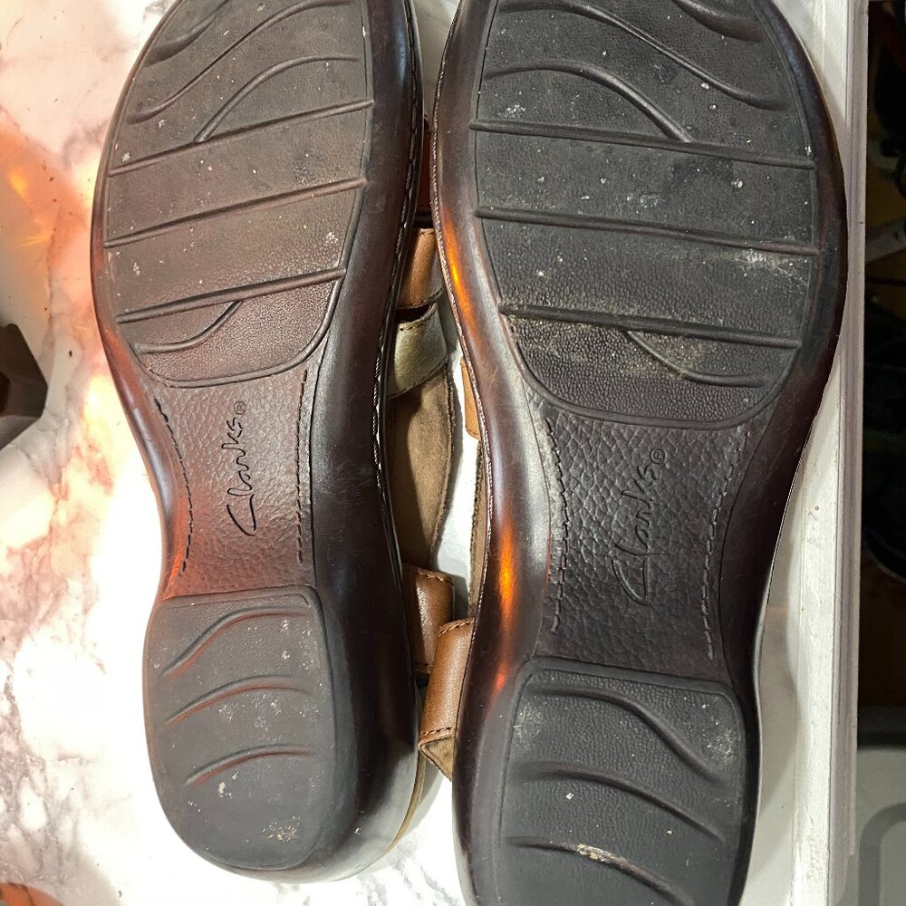 Clarks Womens Bendables brown leather sandals size 10N - Picture 11 of 11